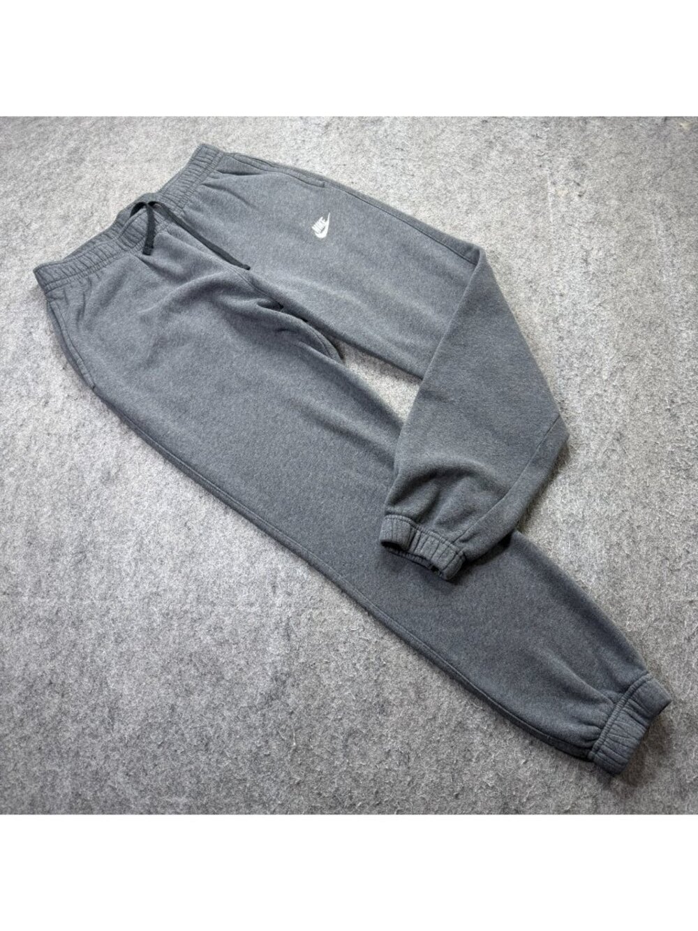 Nike Sportswear Club Fleece Joggers Men M Gray 29" BV2737
